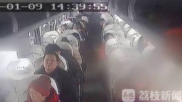 鄭州大巴車租賃，春運(yùn)乘坐大巴車需要注意行車安全